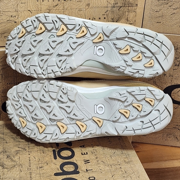 Ousel Low, Acorn,  NIB,  $130 - Picture 5 of 15